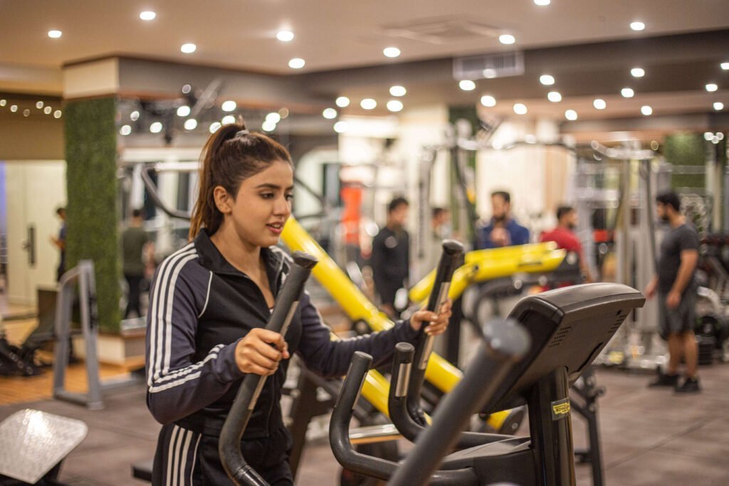 Where Can I Find a Girls-Only Gym in Tajbagh?
